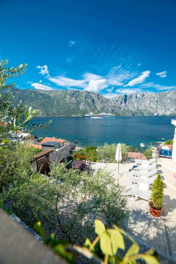 Stoliva Residence With Infinity Pool Kotor Bagian luar foto