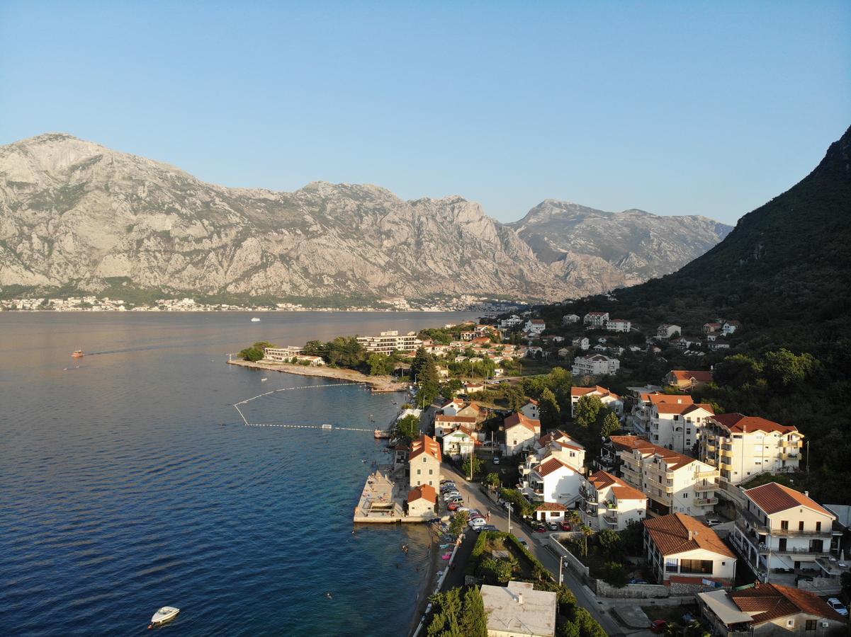 Stoliva Residence With Infinity Pool Kotor Bagian luar foto
